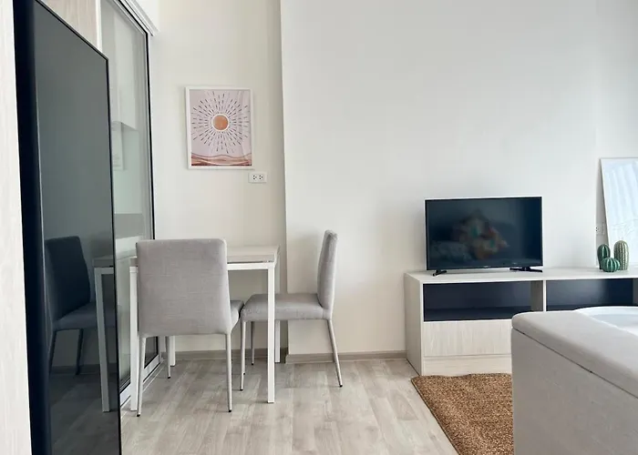 Ramkhamhaeng Apartment *