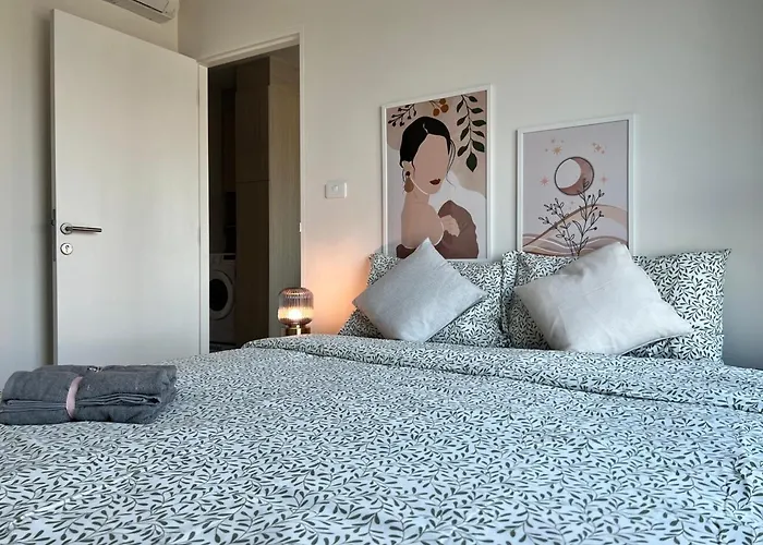 Ramkhamhaeng Apartment *